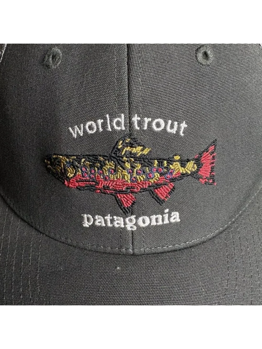 PATAGONIA World Trout Fish Mens Gray Baseball Cap Mesh Trucker Hat